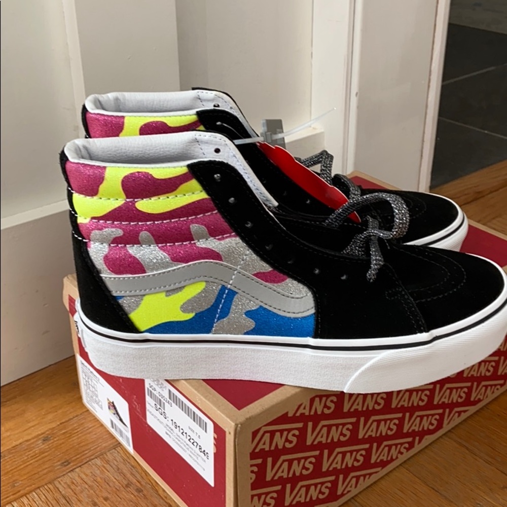 Hi Platform 2 After Dark Camo Vans Off the Wall